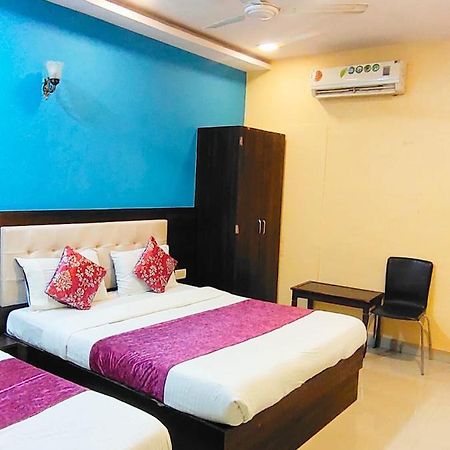 Hotel Golden Galaxy - Santacruz East Mumbai Kültér fotó