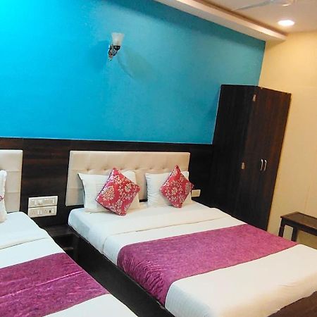 Hotel Golden Galaxy - Santacruz East Mumbai Kültér fotó