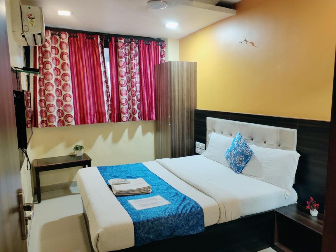 Hotel Golden Galaxy - Santacruz East Mumbai Kültér fotó